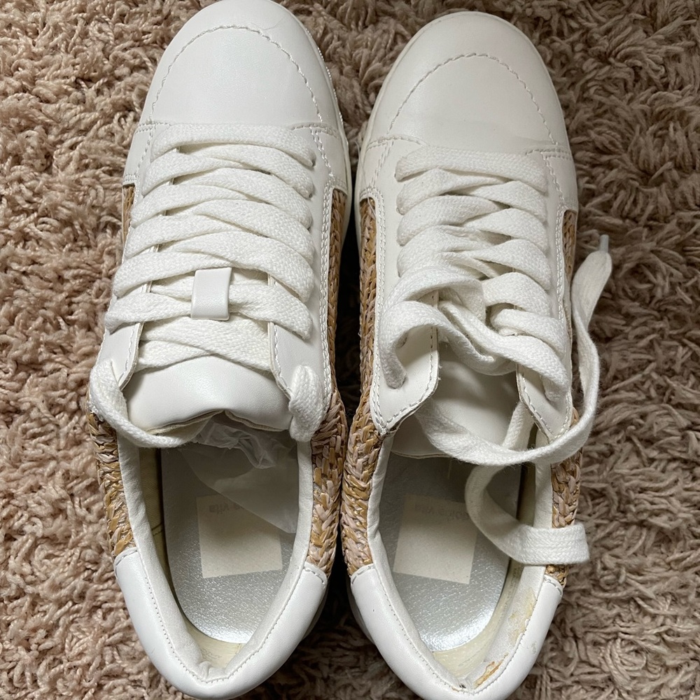 Dolce Vita Neo Raffia Arrow Sneakers
